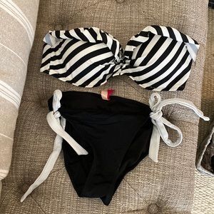 Victoria’s Secret Bikini Set